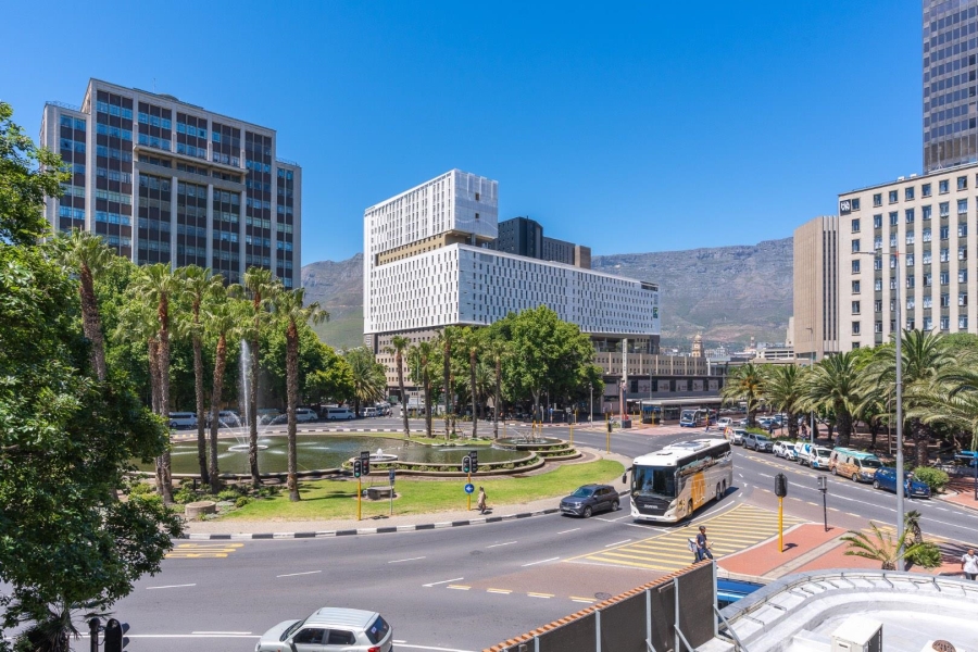 1 Bedroom Property for Sale in Foreshore Western Cape